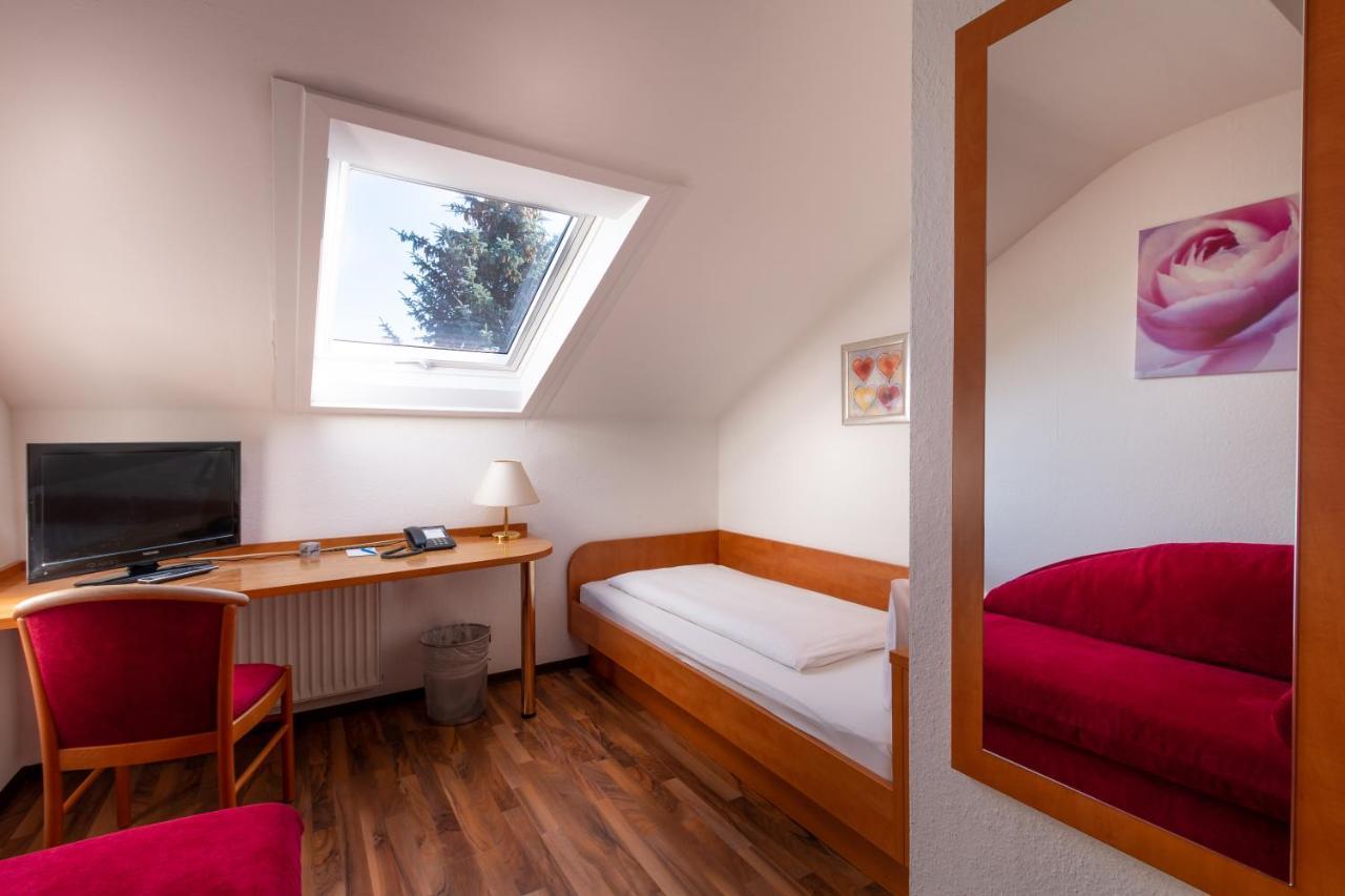 Hotel Zum Rosengarten Darmstadt Buitenkant foto