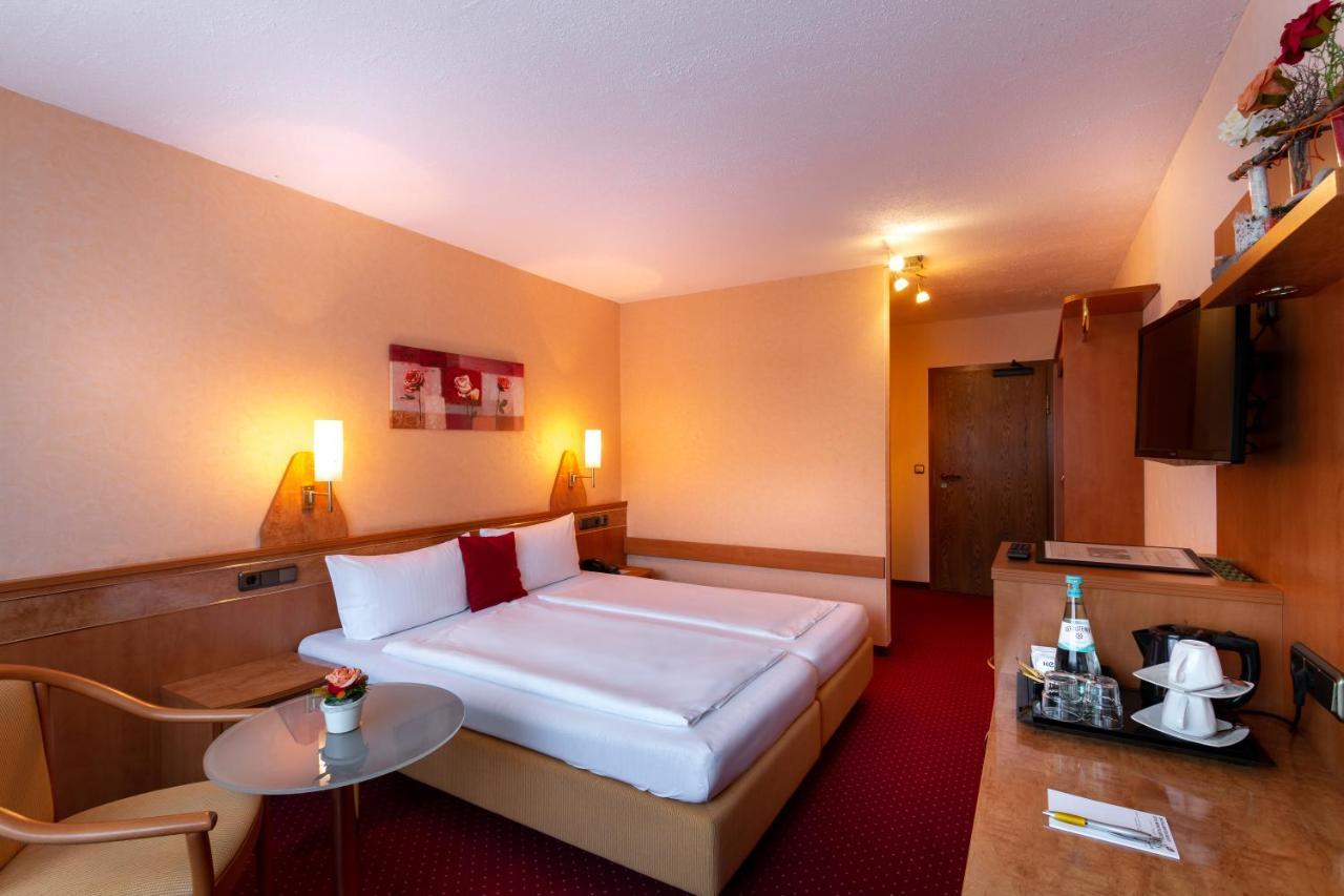 Hotel Zum Rosengarten Darmstadt Buitenkant foto
